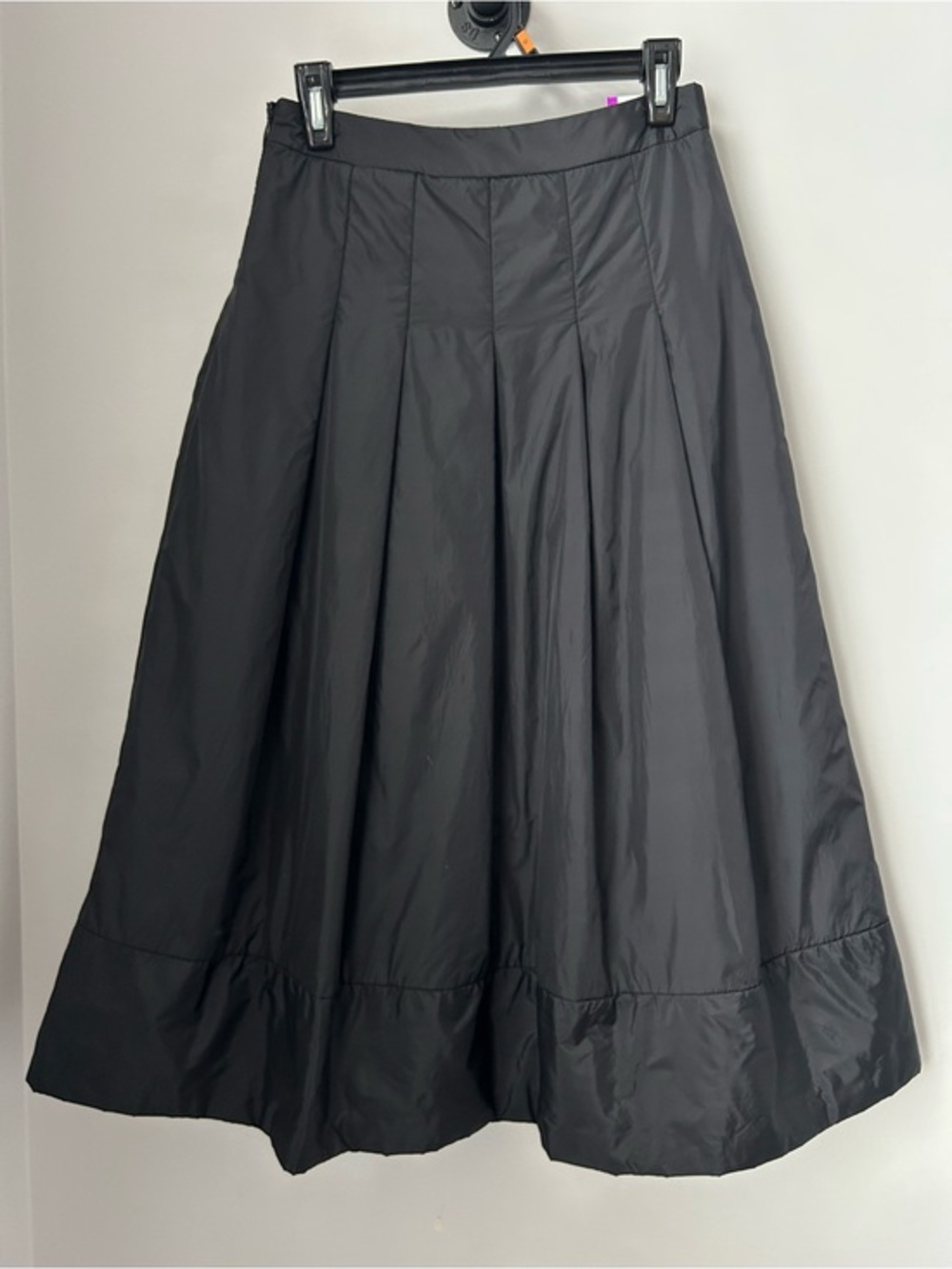 Tuck Volume A-Line Midi Skirt